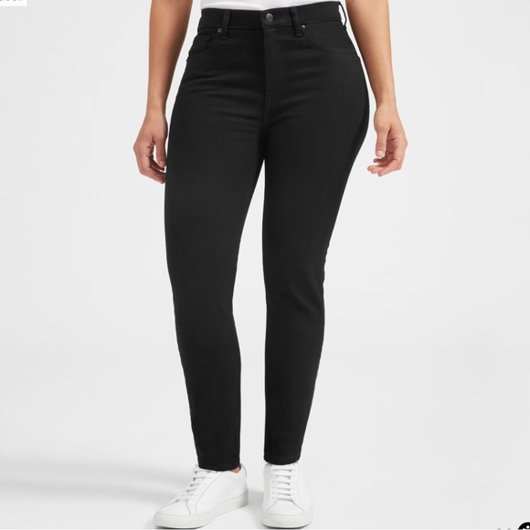 Everlane Denim - Everlane NWOT  10”Highrise Skinny Stretch Jeans in Black. 32 x 32